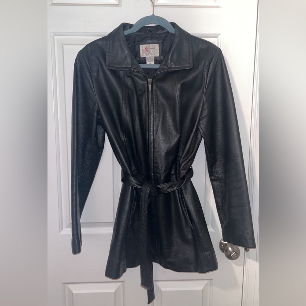 Vintage Genuine leather jacket with tie, size medium